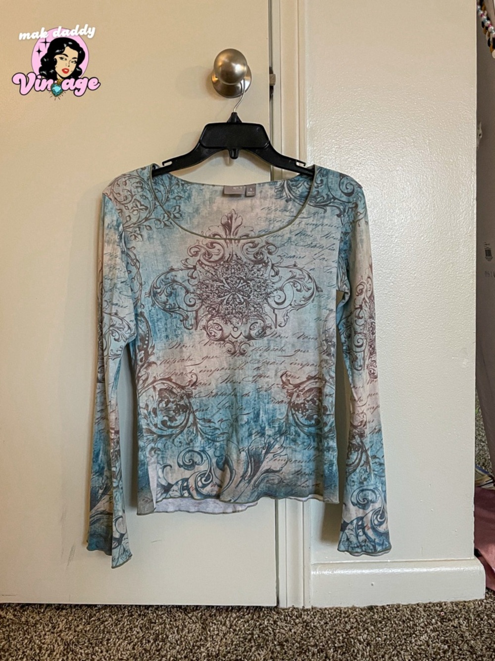 Long Sleeve Decorative Scroll Print Top - Teal & Cream